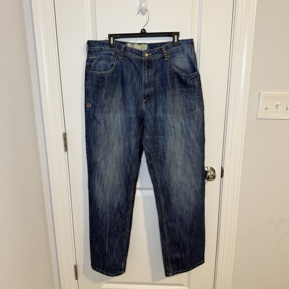 Lot 29 Men's Boot Cut Jeans Size‎ 38x33 Distressed Studded